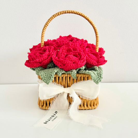 Red Rose Basket